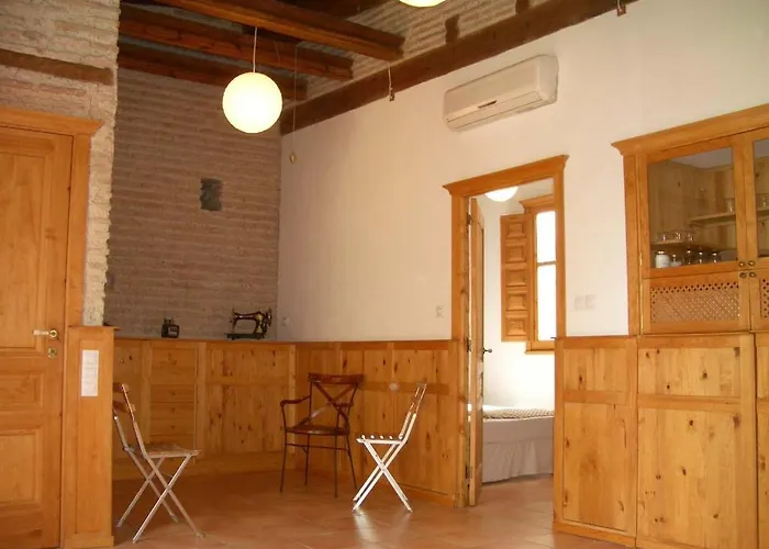 Apartamentos La Lonja